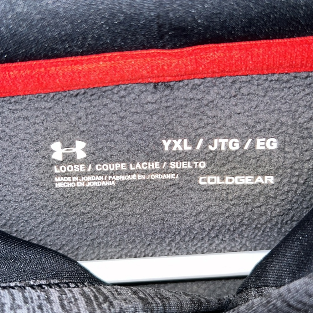 Under Armor Dark Grey w/Red Design Sz YXL Hoodie/Sweatshirt - Picture 3 of 5